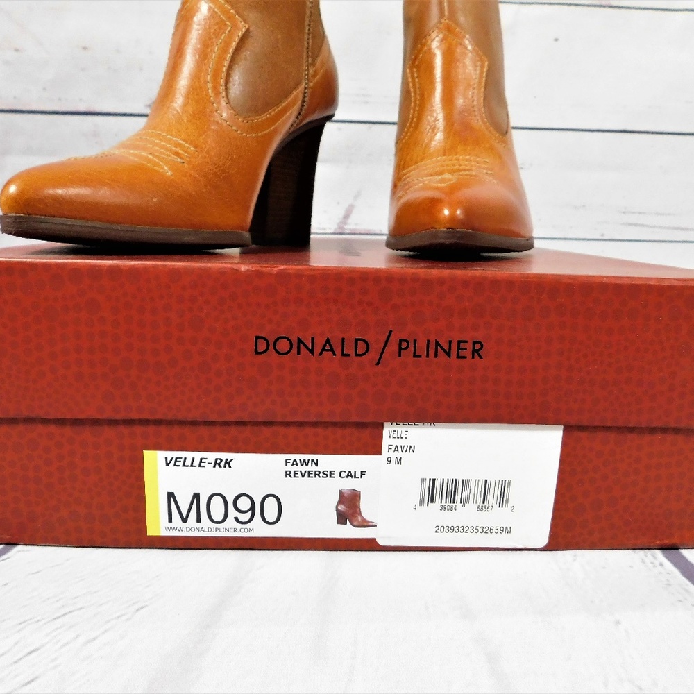 Donald Pliner Velle-RK Women's Leather Boots, Sz 9 - Picture 7 of 8